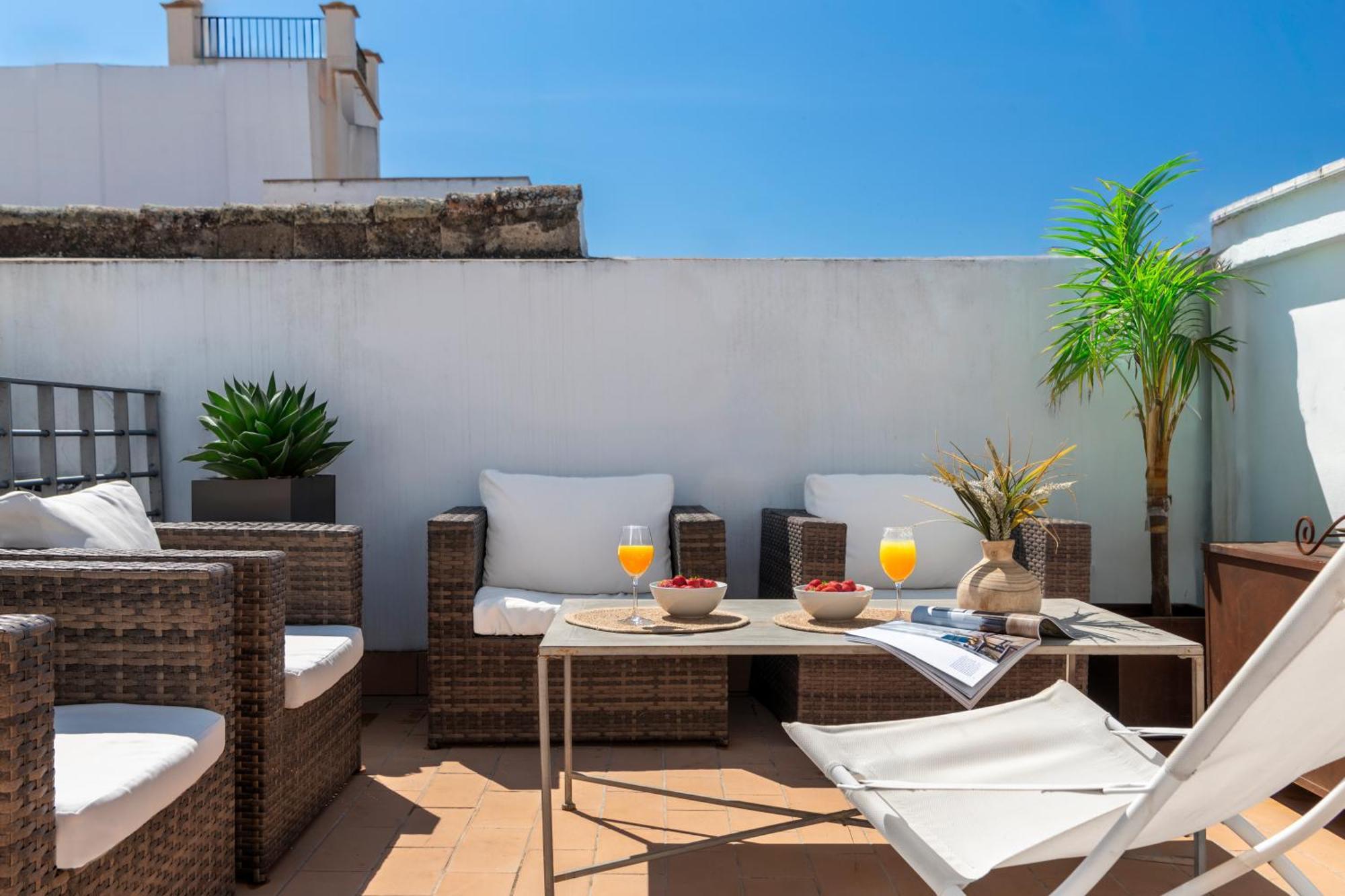Magno Apartments Fabiola Luxury House Севилья Экстерьер фото